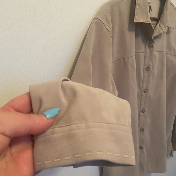 NORTHERN Reflections Top Shacket Button Up Neutral Minimalist Blouse Tan Collar - Picture 6 of 10